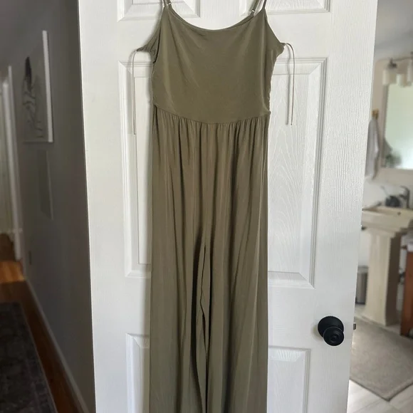 Wilfred Olive Green Spaghetti Strap Jumpsuit - Picture 4 of 6